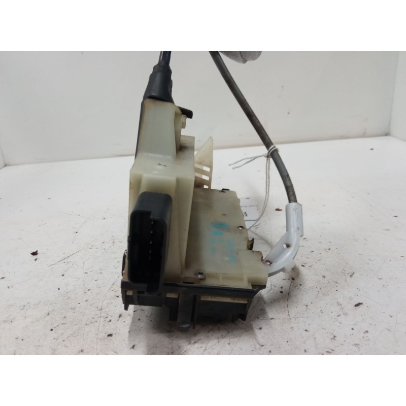 Recambio de cerradura puerta delantera izquierda para citroën c4 ii (nc_) 1.6 hdi 90 referencia OEM IAM 9685351380  