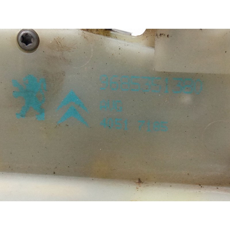 Recambio de cerradura puerta delantera izquierda para citroën c4 ii (nc_) 1.6 hdi 90 referencia OEM IAM 9685351380  