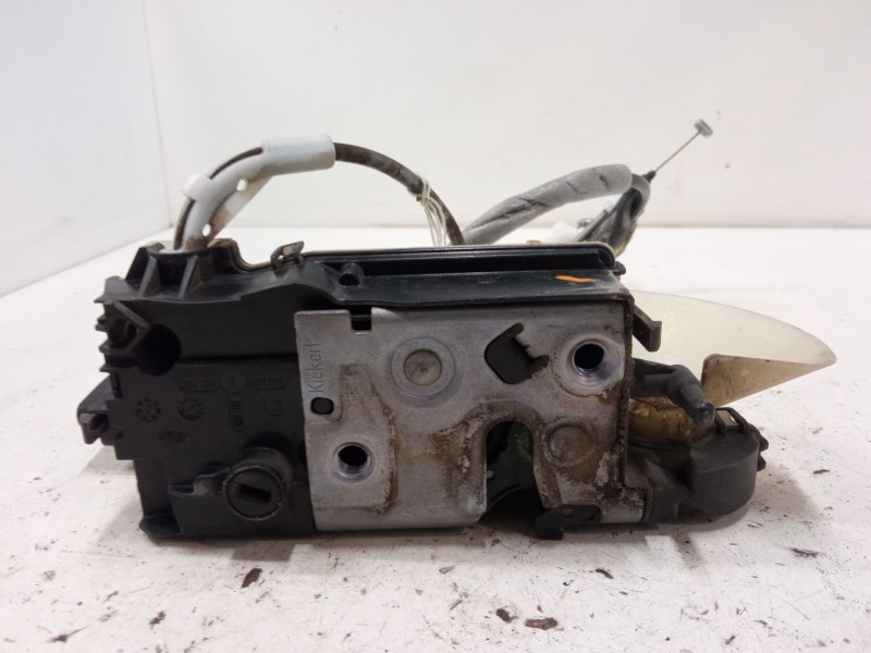Recambio de cerradura puerta delantera izquierda para citroën c4 ii (nc_) 1.6 hdi 90 referencia OEM IAM 9685351380  