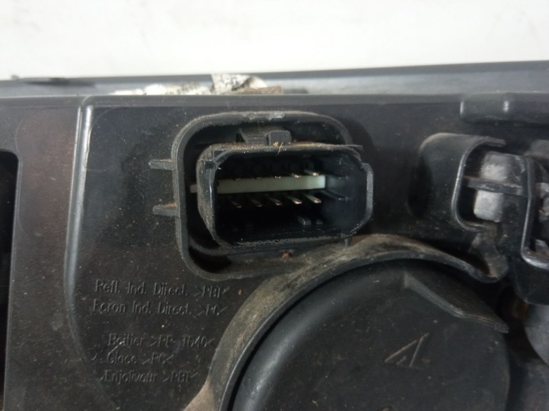 Recambio de faro derecho para citroën c4 ii (nc_) 1.6 hdi 90 referencia OEM IAM 9637304480  