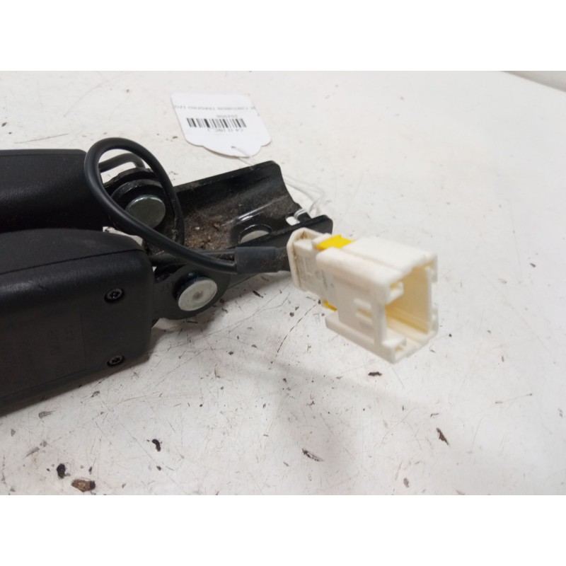 Recambio de anclaje cinturon trasero izquierdo para citroën c4 ii (nc_) 1.6 hdi 90 referencia OEM IAM 96737609XT  
