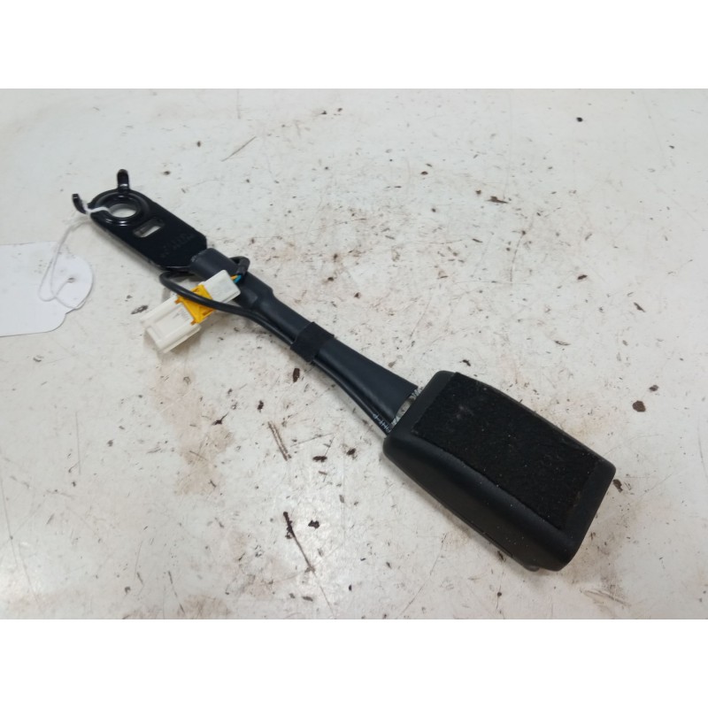 Recambio de anclaje cinturon delantero derecho para citroën c4 ii (nc_) 1.6 hdi 90 referencia OEM IAM 96748384XT  