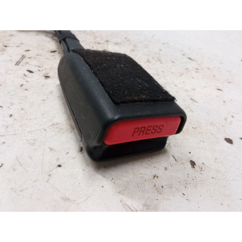 Recambio de anclaje cinturon delantero derecho para citroën c4 ii (nc_) 1.6 hdi 90 referencia OEM IAM 96748384XT  