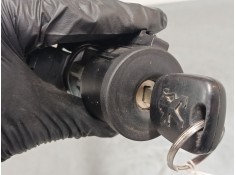 Recambio de clausor para peugeot 107 (pm_, pn_) 1.0 referencia OEM IAM 73678312   2