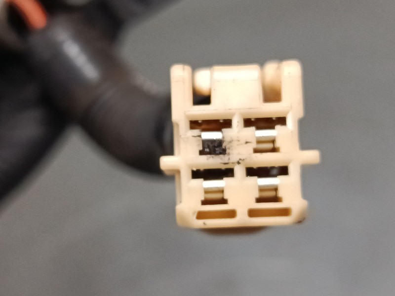 Recambio de clausor para peugeot 107 (pm_, pn_) 1.0 referencia OEM IAM 73678312  