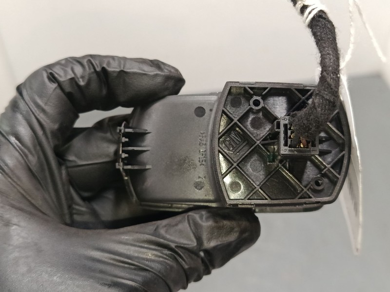 Recambio de mando elevalunas delantero derecho para opel corsa d (s07) 1.4 (l08, l68) referencia OEM IAM 13189333RW  