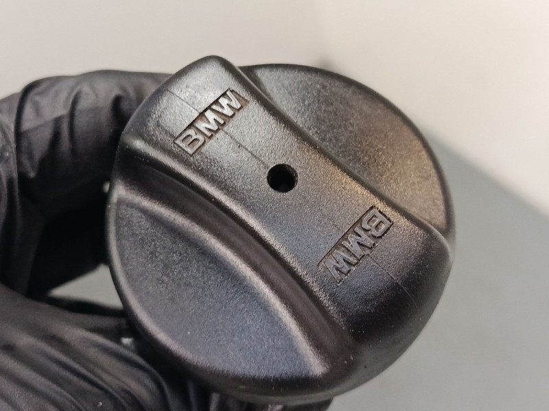 Recambio de tapon combustible para bmw 3 (e90) 320 d referencia OEM IAM   