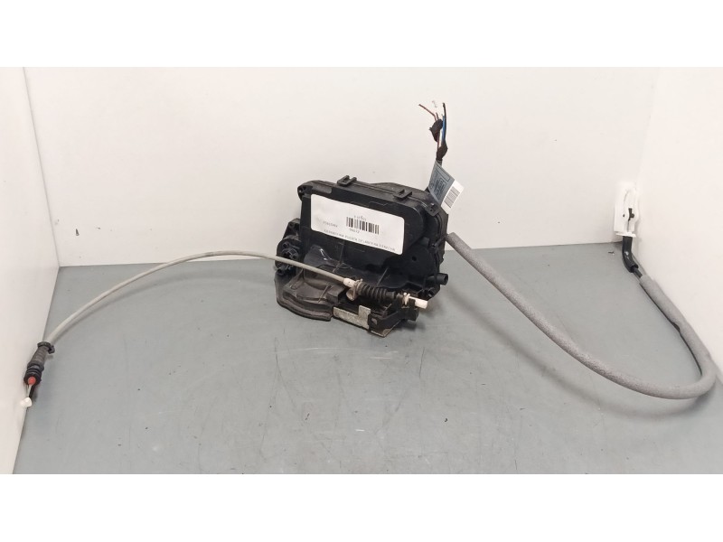 Recambio de cerradura puerta delantera derecha para bmw 3 (e90) 320 d referencia OEM IAM 4389474  