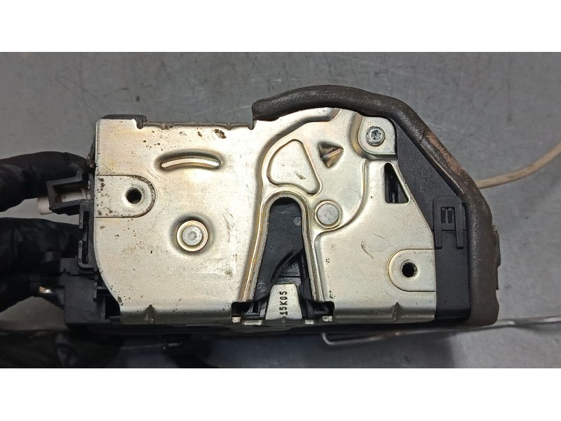 Recambio de cerradura puerta delantera izquierda para bmw 3 (e90) 320 d referencia OEM IAM 4389471  
