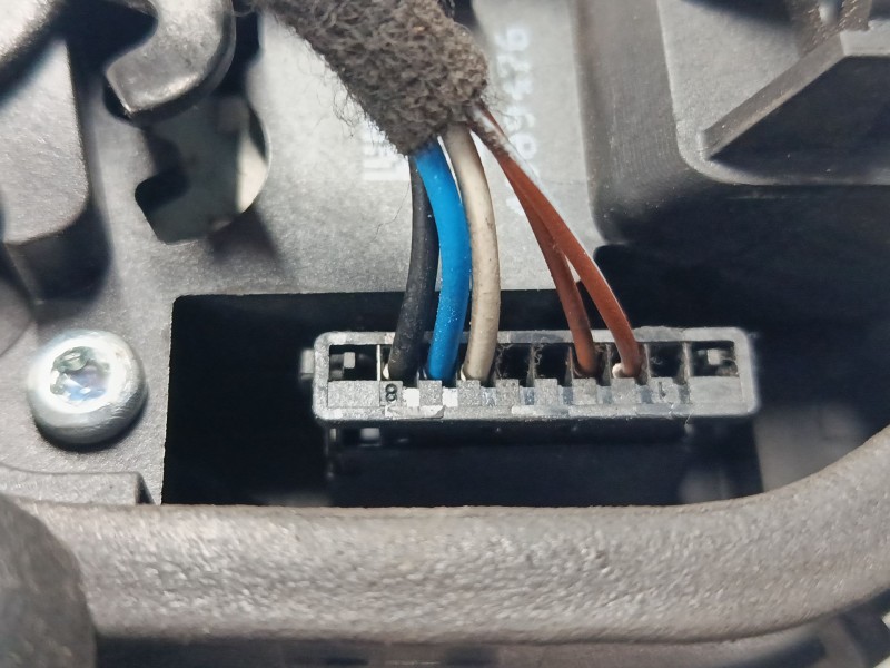 Recambio de cerradura puerta trasera derecha para bmw 3 (e90) 320 d referencia OEM IAM 4389476  
