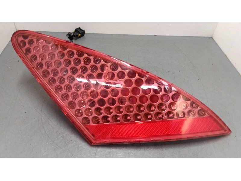 Recambio de piloto trasero porton derecho para peugeot 307 cc (3b) 2.0 16v referencia OEM IAM 96413006JE  