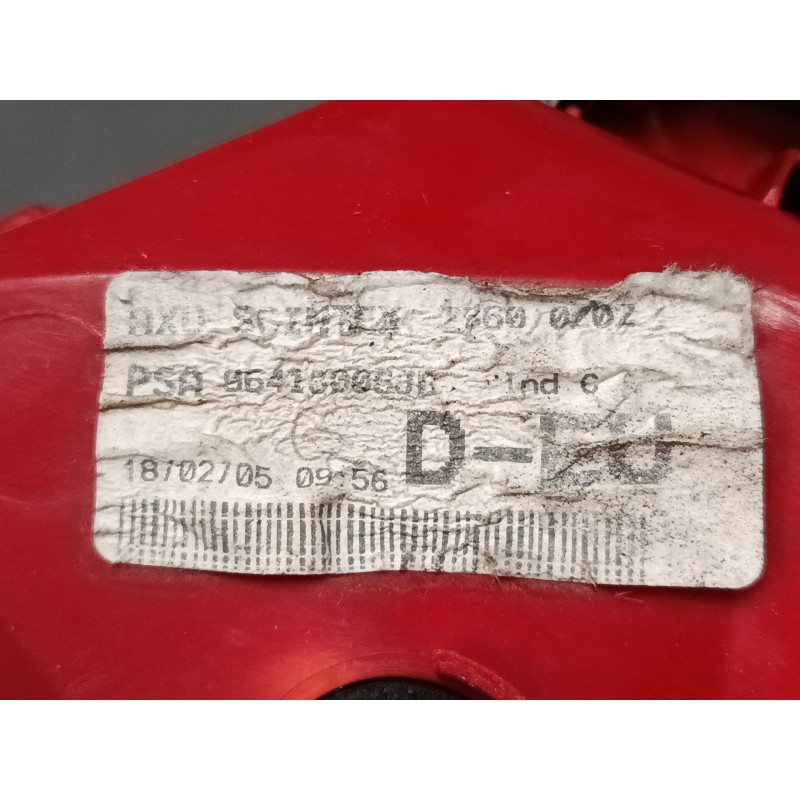 Recambio de piloto trasero porton derecho para peugeot 307 cc (3b) 2.0 16v referencia OEM IAM 96413006JE  