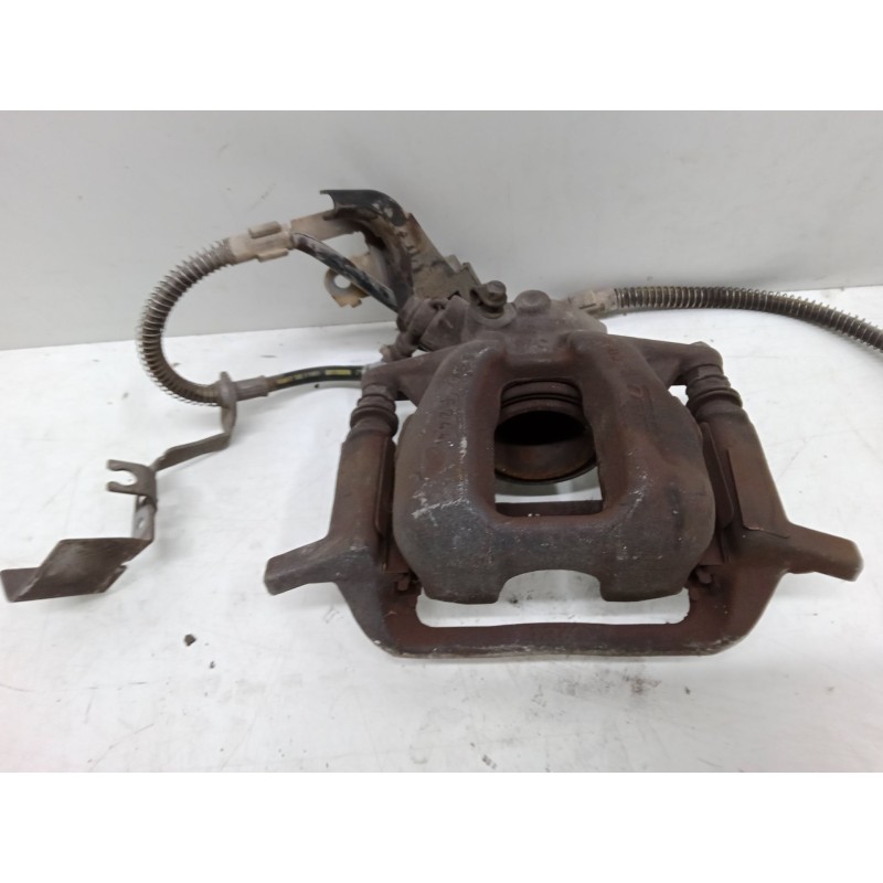 Recambio de pinza freno delantera derecha para peugeot 407 (6d_) 2.0 hdi 135 (6drhrh, 6drhre, 6drhrg, 6drhrj) referencia OEM IAM
