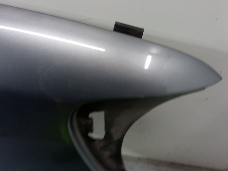 Recambio de aleta delantera derecha para audi 100 c4 sedán (4a2) 2.3 e referencia OEM IAM   