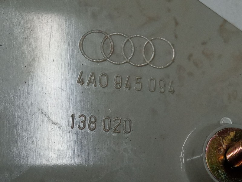 Recambio de piloto trasero porton derecho para audi 100 c4 sedán (4a2) 2.3 e referencia OEM IAM 4A0945094  
