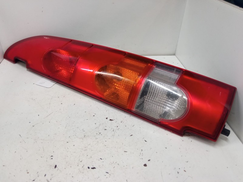 Recambio de piloto trasero derecho para renault kangoo (kc0/1_) 1.5 dci (kc07) referencia OEM IAM   