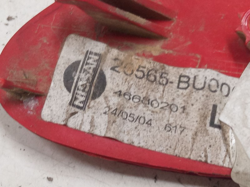 Recambio de catadioptrico trasero izquierdo para nissan almera tino (v10) 2.2 dci referencia OEM IAM 46680201  