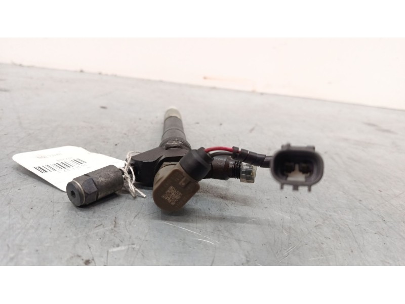 Recambio de inyector para lexus is ii (_e2_) 220d (ale20) referencia OEM IAM 2367026011  