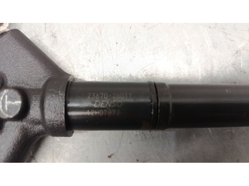 Recambio de inyector para lexus is ii (_e2_) 220d (ale20) referencia OEM IAM 2367026011  