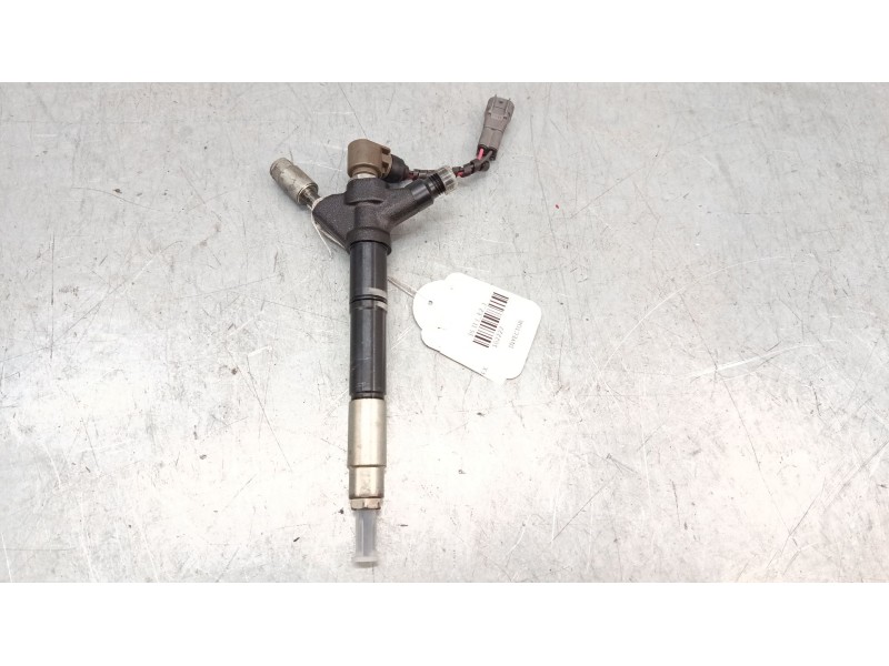 Recambio de inyector para lexus is ii (_e2_) 220d (ale20) referencia OEM IAM 2367026011  