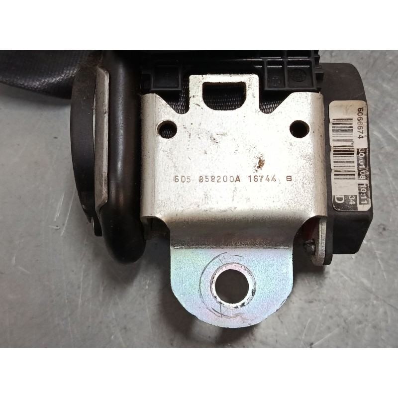 Recambio de cinturon seguridad delantero derecho para seat ibiza iii (6l1) 1.4 tdi referencia OEM IAM 6L4857706L 6066674 