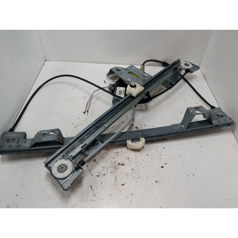 Recambio de elevalunas electrico delantero derecho para renault kangoo be bop (kw0/1_) 1.5 dci 75 referencia OEM IAM 402086a  