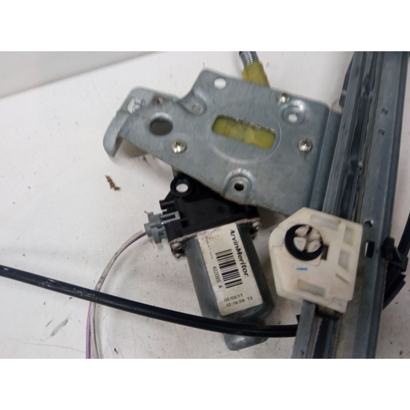 Recambio de elevalunas electrico delantero derecho para renault kangoo be bop (kw0/1_) 1.5 dci 75 referencia OEM IAM 402086a  
