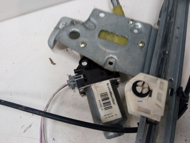 Recambio de elevalunas electrico delantero derecho para renault kangoo be bop (kw0/1_) 1.5 dci 75 referencia OEM IAM 402086a  