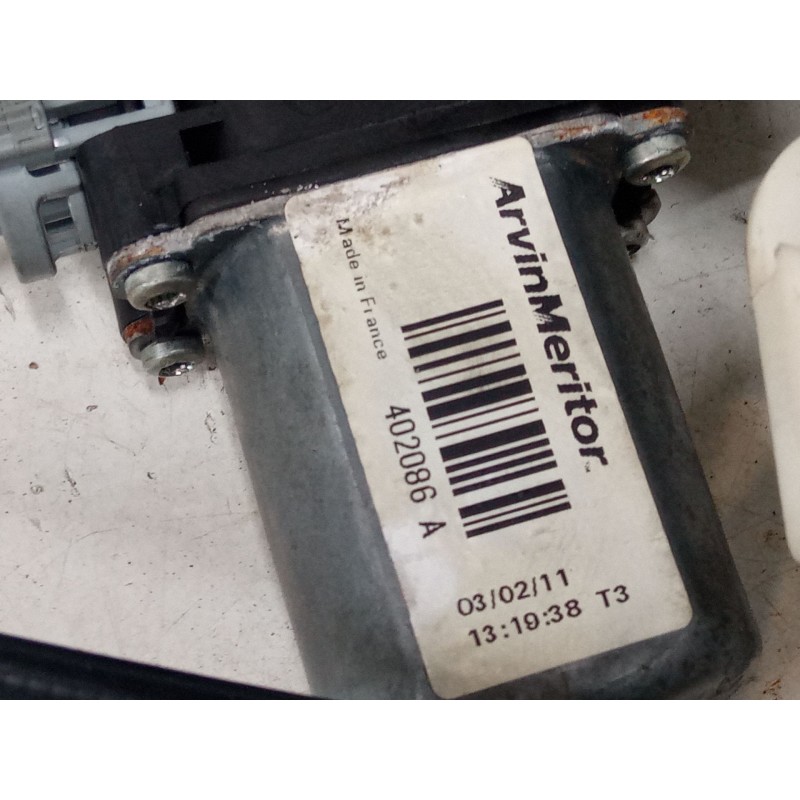 Recambio de elevalunas electrico delantero derecho para renault kangoo be bop (kw0/1_) 1.5 dci 75 referencia OEM IAM 402086a  