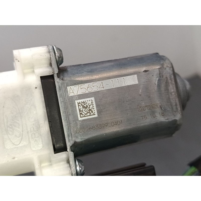 Recambio de motor elevaluna delantero izquierdo para ford fiesta vii (hj, hf) 1.0 ecoboost referencia OEM IAM A75654111  