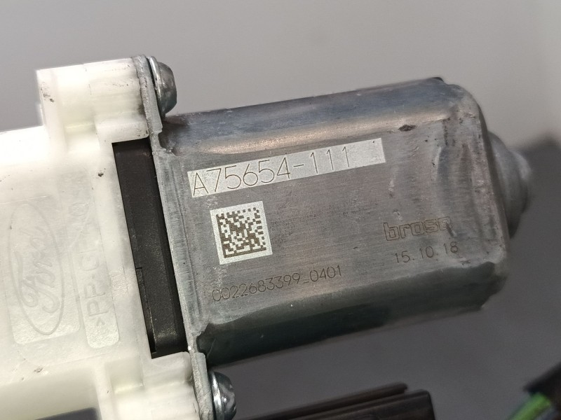 Recambio de motor elevaluna delantero izquierdo para ford fiesta vii (hj, hf) 1.0 ecoboost referencia OEM IAM A75654111  