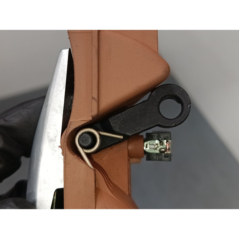 Recambio de maneta interior puerta delantera derecha para porsche cayenne (9pa) s 4.5 referencia OEM IAM 7L5837114A  