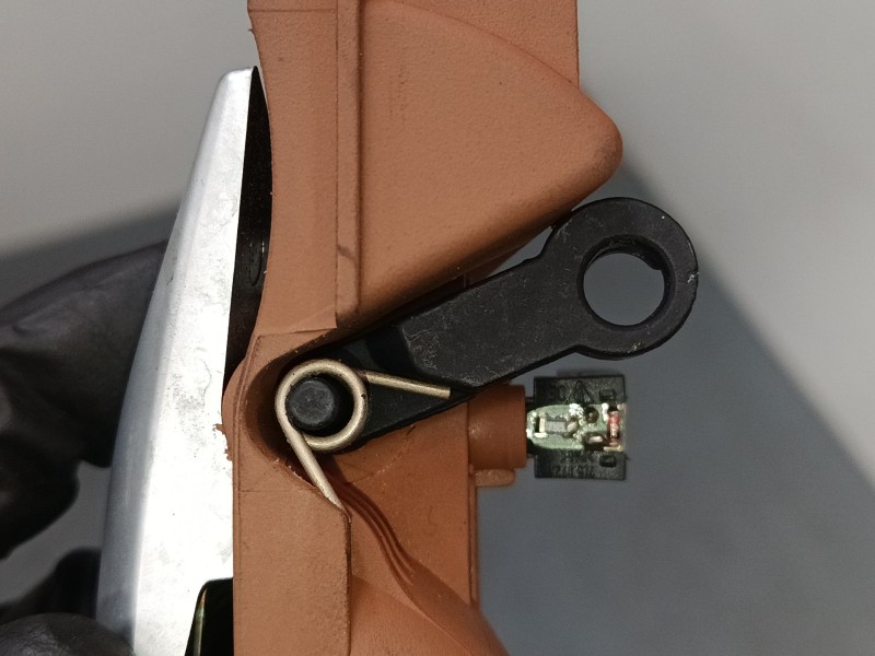 Recambio de maneta interior puerta delantera derecha para porsche cayenne (9pa) s 4.5 referencia OEM IAM 7L5837114A  