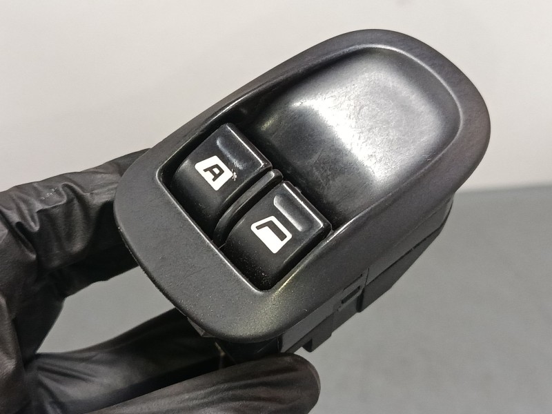 Recambio de mando elevalunas central para peugeot expert (224_) 2.0 hdi 16v referencia OEM IAM   