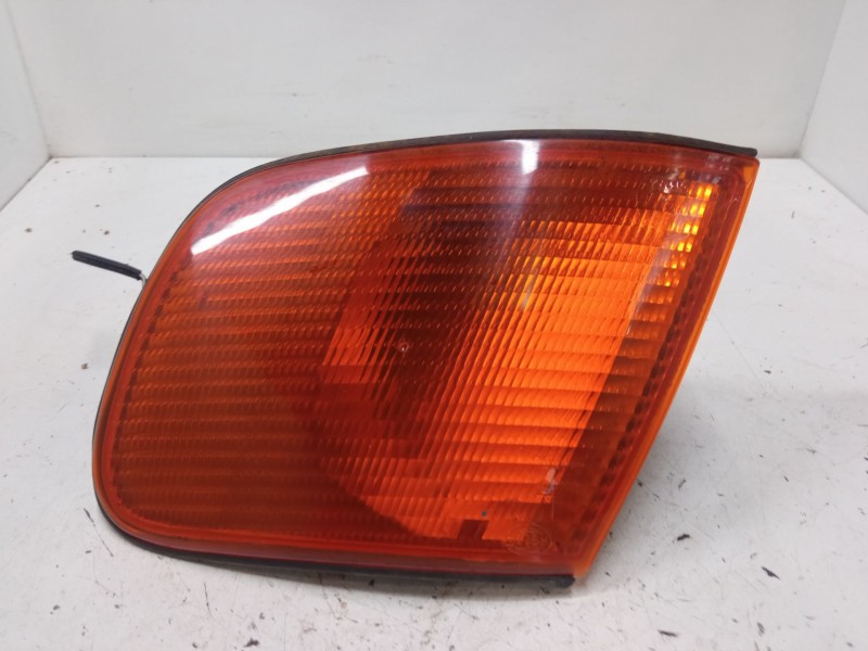 Recambio de intermitente delantero izquierdo para audi 100 c4 sedán (4a2) 2.3 e referencia OEM IAM   