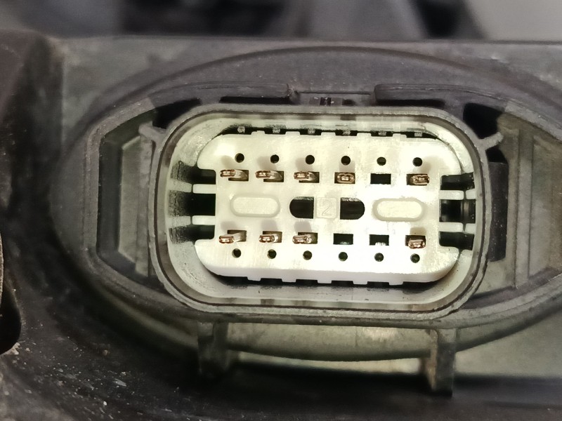 Recambio de faro izquierdo para ford fiesta vii (hj, hf) 1.0 ecoboost referencia OEM IAM H1BB13W030AE  