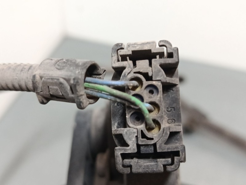 Recambio de brazo suspension superior delantero izquierdo para porsche cayenne (9pa) s 4.5 referencia OEM IAM 7L0407047A  