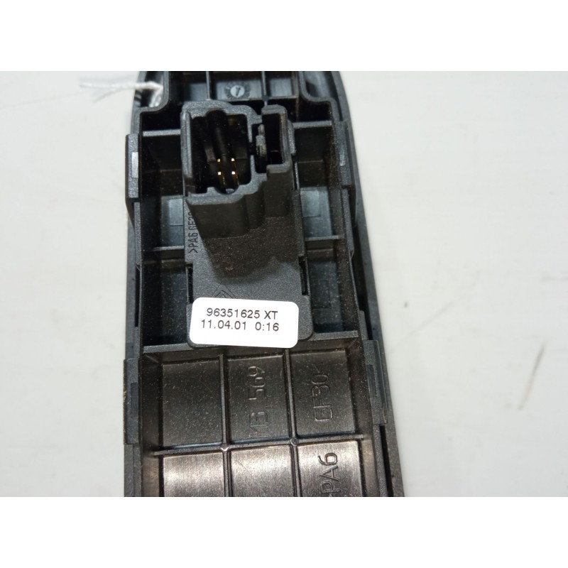 Recambio de mando elevalunas delantero derecho para peugeot 307 (3a/c) 1.6 16v referencia OEM IAM 96351625XT  