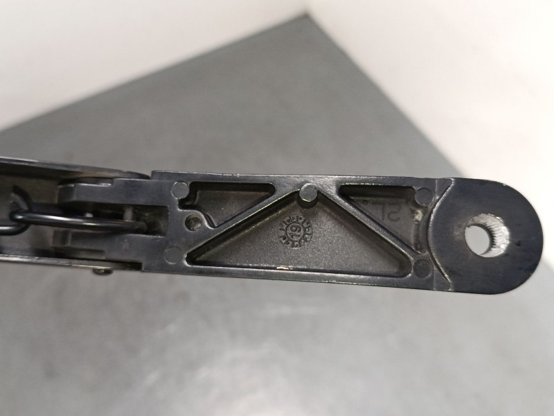 Recambio de brazo limpia delantero derecho para volkswagen tiguan (ad1, ax1) 2.0 tdi referencia OEM IAM 5N8955410  