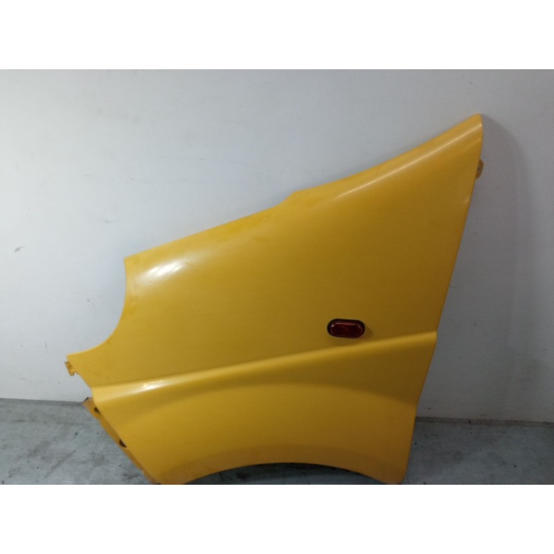 Recambio de aleta delantera izquierda para renault trafic ii furgoneta (fl) 1.9 dci 100 (fl0c) referencia OEM IAM   