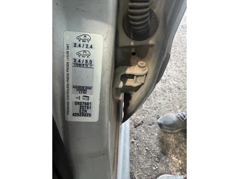 peugeot 206 hatchback (2a/c) del año 2002