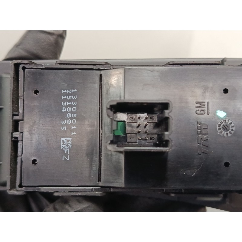 Recambio de mando elevalunas delantero izquierdo para opel astra j (p10) 1.4 turbo (68) referencia OEM IAM 13305011  