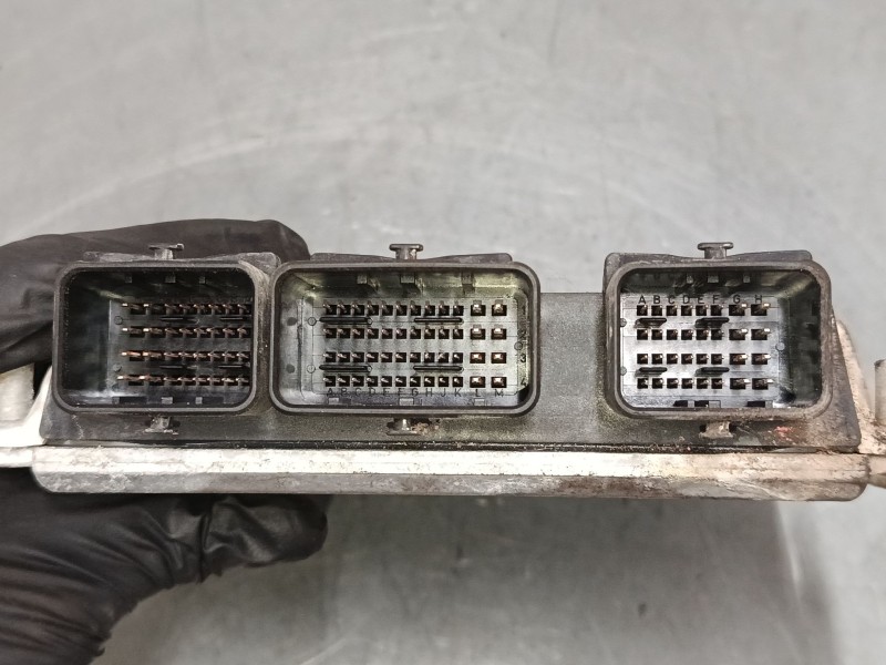 Recambio de centralita motor uce para peugeot expert (224_) 2.0 hdi 16v referencia OEM IAM 9643527180 0281010591 