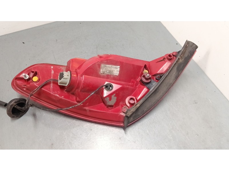 Recambio de piloto trasero izquierdo para peugeot 307 cc (3b) 2.0 16v referencia OEM IAM 6350S3  