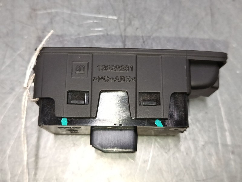 Recambio de mando elevalunas trasero derecho para opel insignia a sports tourer (g09) 2.0 cdti (35) referencia OEM IAM 13301888 