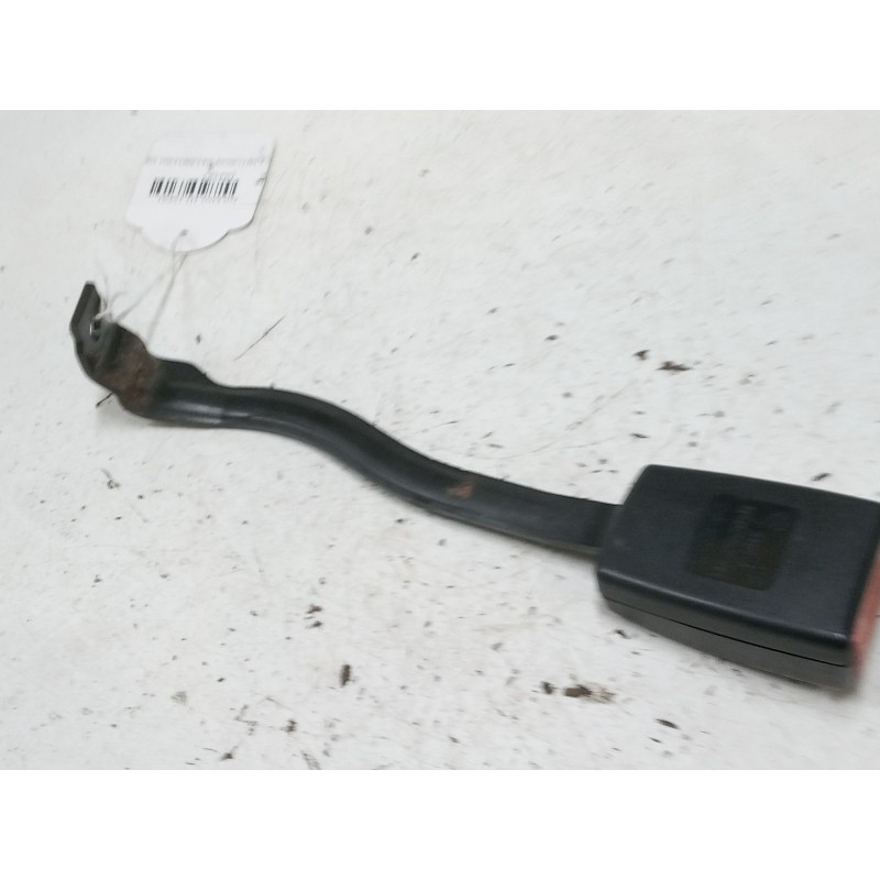 Recambio de anclaje cinturon delantero derecho para seat toledo iii (5p2) 2.0 tdi 16v referencia OEM IAM 5P0857756E  