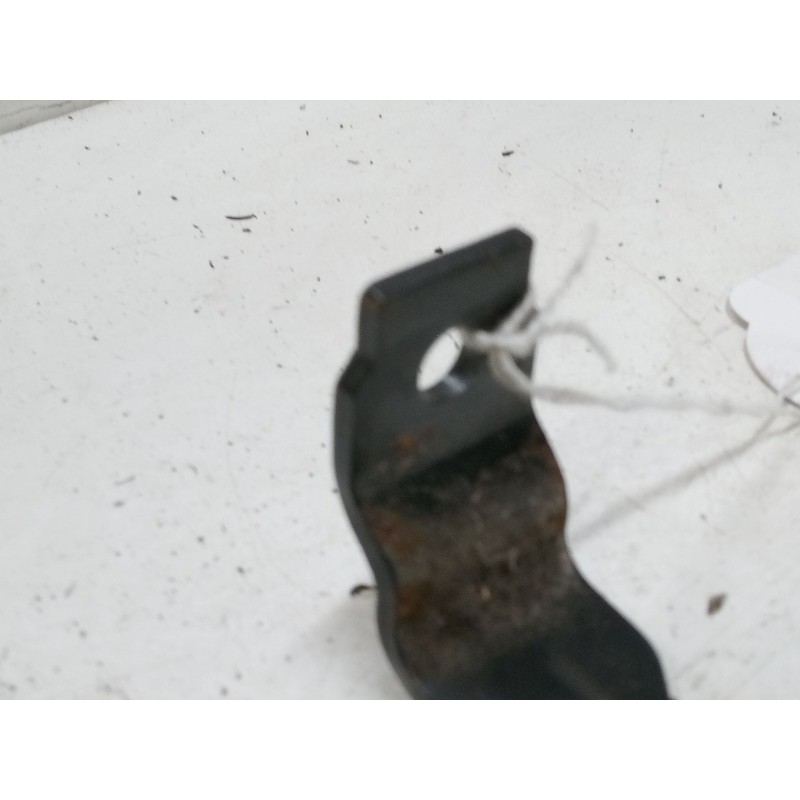 Recambio de anclaje cinturon delantero derecho para seat toledo iii (5p2) 2.0 tdi 16v referencia OEM IAM 5P0857756E  