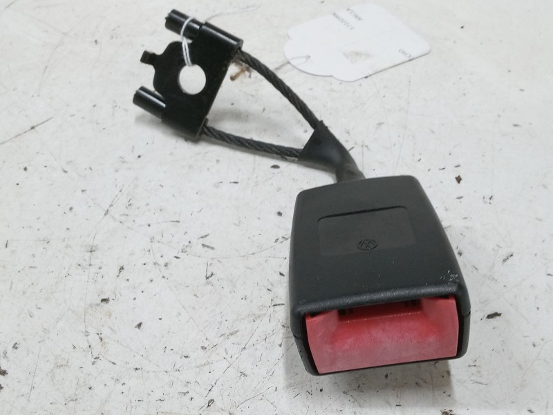 Recambio de anclaje cinturon trasero derecho para seat toledo iii (5p2) 2.0 tdi 16v referencia OEM IAM   