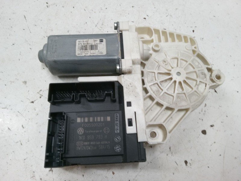 Recambio de motor elevaluna delantero izquierdo para seat toledo iii (5p2) 2.0 tdi 16v referencia OEM IAM 1K0959793H  
