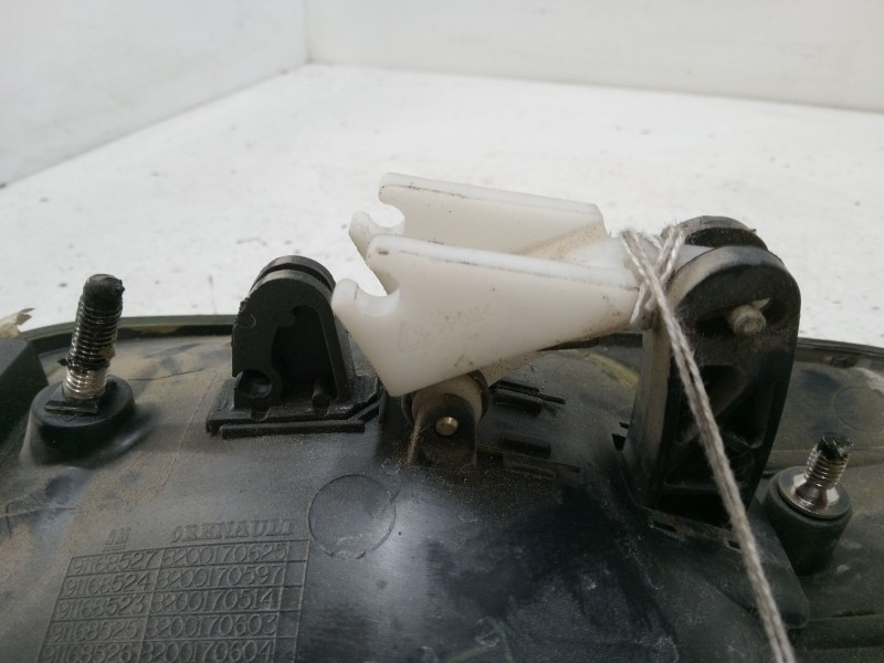 Recambio de maneta exterior puerta corredera derecha para renault trafic ii furgoneta (fl) 1.9 dci 100 (fl0c) referencia OEM IAM